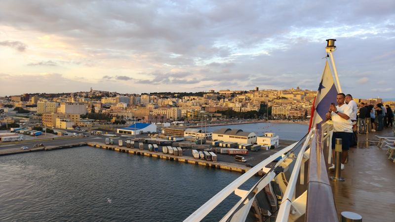 Cagliari vista dalla nave in partenza