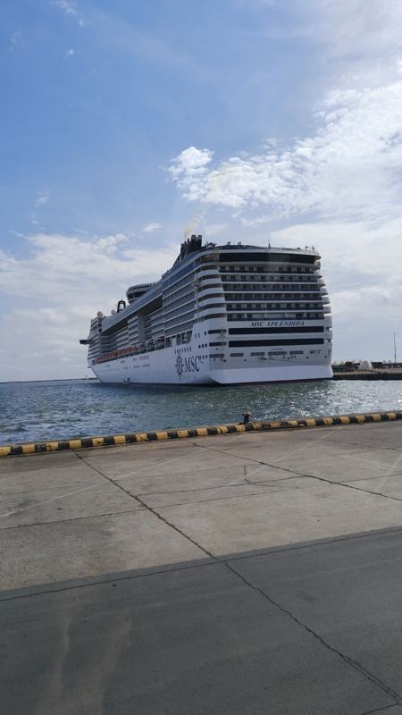 La MSC Splendida in porto a Cagliari